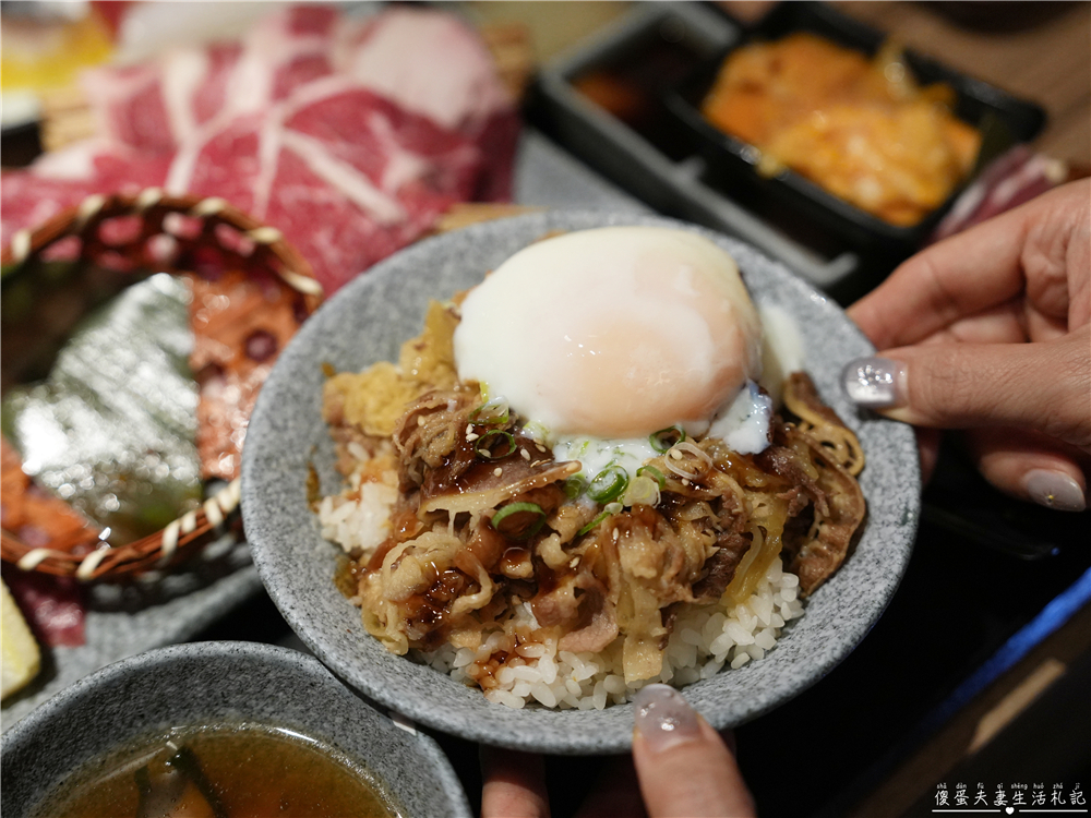【桃園市桃園區美食】『美術系烤滿分燒肉-桃園店』日料x燒肉！超派40盎司大胃王雙人爆食餐爽吃一波！ @傻蛋夫妻生活札記