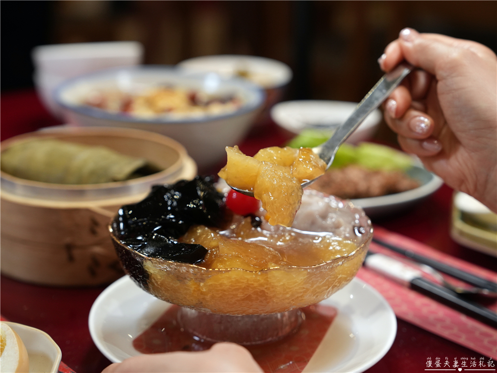 【台中南屯美食】『有春茶館-大墩店』超人氣古早味台式茶館!椒鹽燒肉、樹子蒸鮮魚、麵茶炸年糕通通必須點起來! @傻蛋夫妻生活札記 【台中南屯美食】『有春茶館-大墩店』超人氣古早味台式茶館!椒鹽燒肉、樹子蒸鮮魚、麵茶炸年糕通通必須點起來! @傻蛋夫妻生活札記