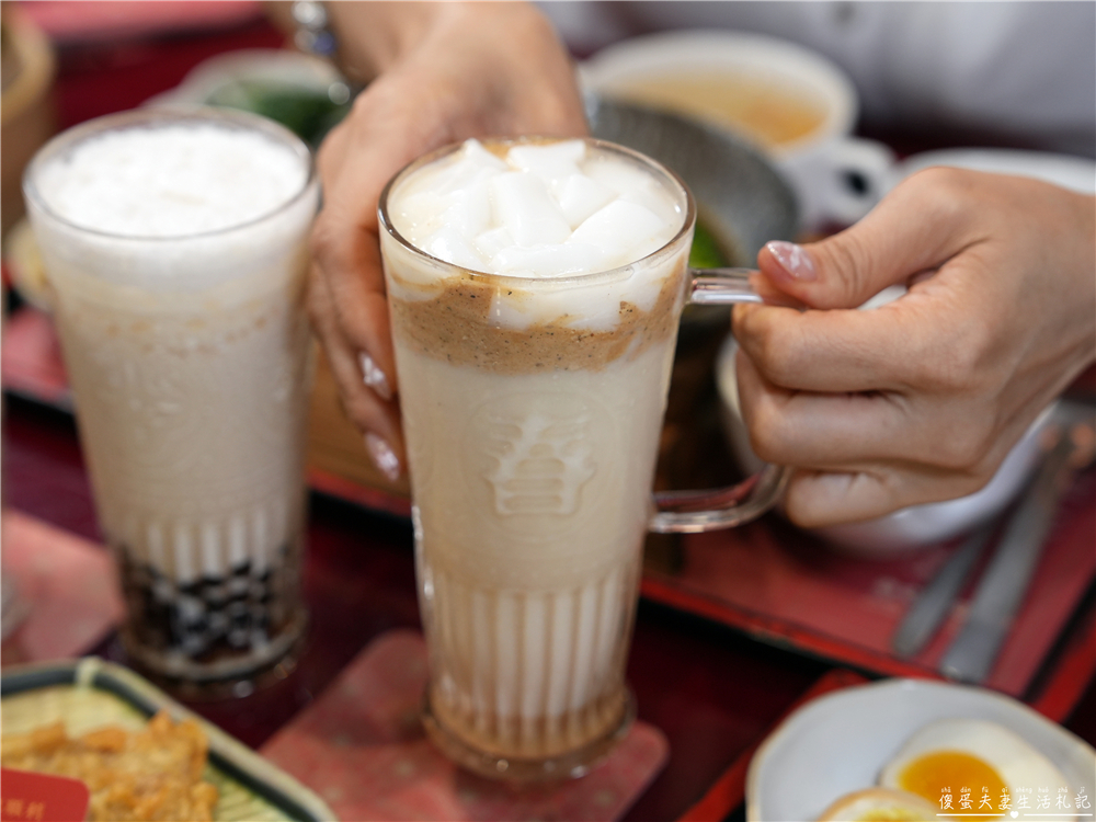 【台中南屯美食】『有春茶館-大墩店』超人氣古早味台式茶館!椒鹽燒肉、樹子蒸鮮魚、麵茶炸年糕通通必須點起來! @傻蛋夫妻生活札記 【台中南屯美食】『有春茶館-大墩店』超人氣古早味台式茶館!椒鹽燒肉、樹子蒸鮮魚、麵茶炸年糕通通必須點起來! @傻蛋夫妻生活札記