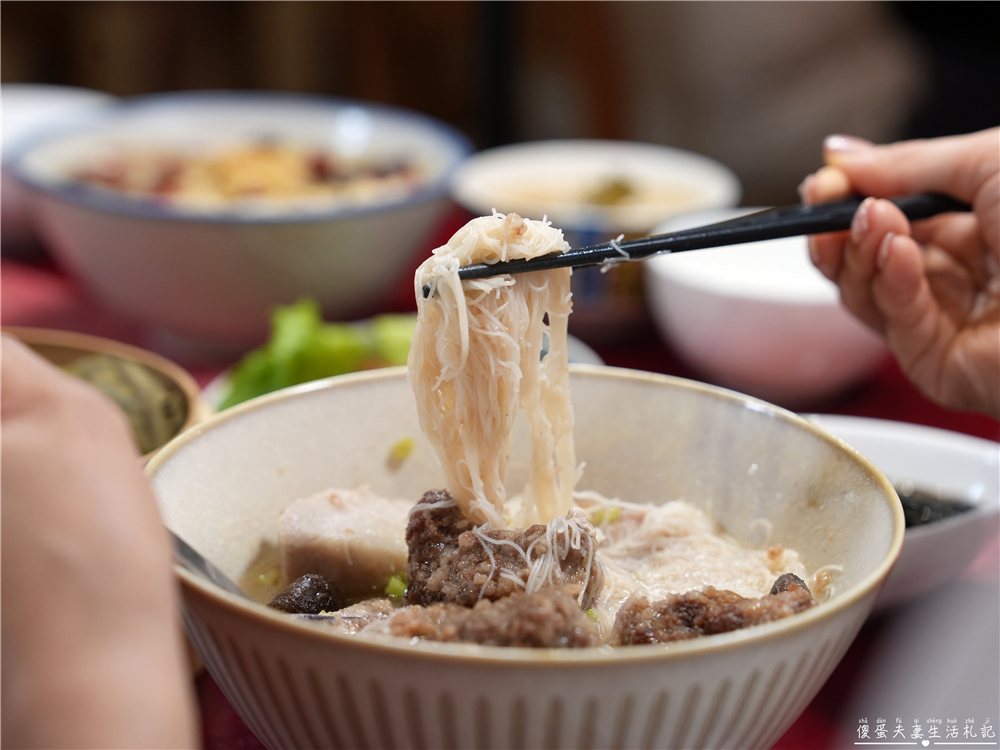 【台中南屯美食】『有春茶館-大墩店』超人氣古早味台式茶館!椒鹽燒肉、樹子蒸鮮魚、麵茶炸年糕通通必須點起來! @傻蛋夫妻生活札記 【台中南屯美食】『有春茶館-大墩店』超人氣古早味台式茶館!椒鹽燒肉、樹子蒸鮮魚、麵茶炸年糕通通必須點起來! @傻蛋夫妻生活札記