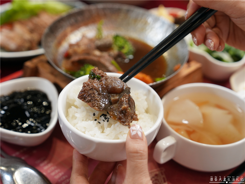 【台中南屯美食】『有春茶館-大墩店』超人氣古早味台式茶館！椒鹽燒肉、樹子蒸鮮魚、麵茶炸年糕通通必須點起來！ @傻蛋夫妻生活札記
