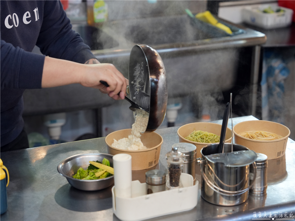 【苗栗市美食】『LAHO西式料理』百元也有濃郁系好味道!火旁人市集裡的平價義式料理~ @傻蛋夫妻生活札記 【苗栗市美食】『LAHO西式料理』百元也有濃郁系好味道!火旁人市集裡的平價義式料理~ @傻蛋夫妻生活札記