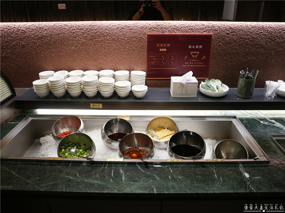【高雄鳳山美食】『春囍打邊爐-文濱店』鍋物口味自由配！鳳山的親子、寵物友善質感火鍋！ @傻蛋夫妻生活札記