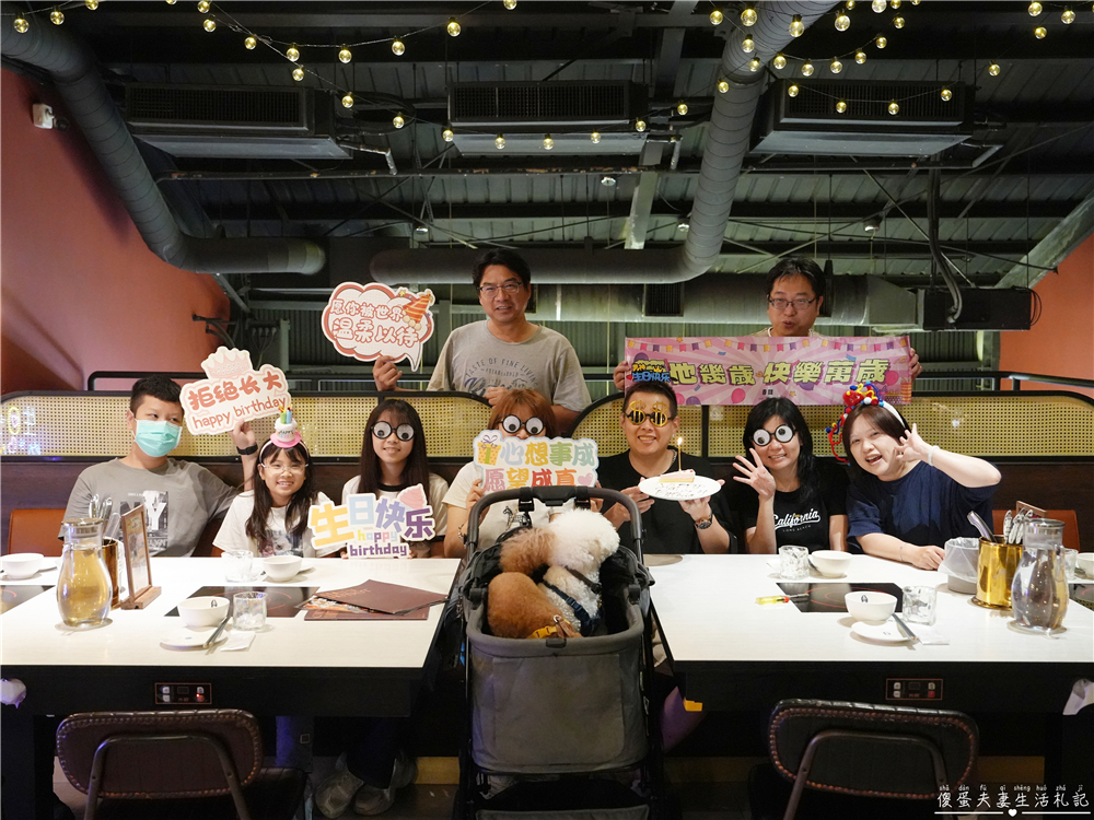 【高雄鳳山美食】『春囍打邊爐-文濱店』鍋物口味自由配！鳳山的親子、寵物友善質感火鍋！ @傻蛋夫妻生活札記