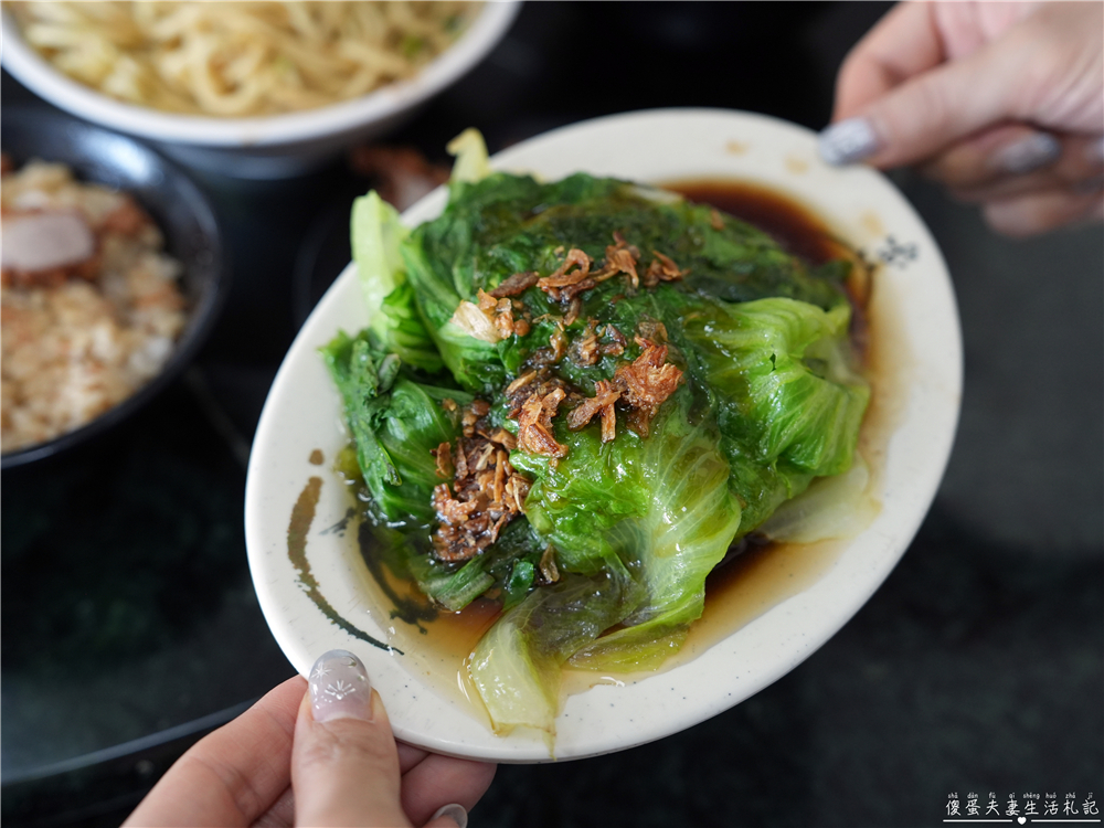 【苗栗後龍美食】『彭家滷肉飯』在地人氣小吃！滷肉飯、紅糟肉涮嘴必點！ @傻蛋夫妻生活札記
