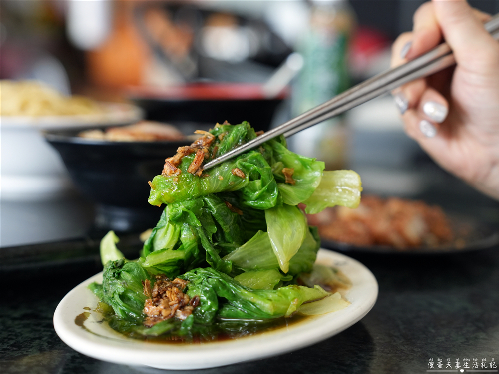 【苗栗後龍美食】『彭家滷肉飯』在地人氣小吃!滷肉飯、紅糟肉涮嘴必點! @傻蛋夫妻生活札記 【苗栗後龍美食】『彭家滷肉飯』在地人氣小吃!滷肉飯、紅糟肉涮嘴必點! @傻蛋夫妻生活札記