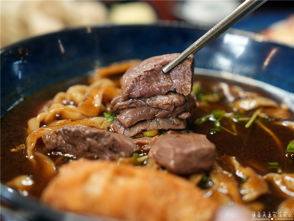 【苗栗大湖美食】『牛宮牛肉麵-苗栗大湖店』在地人氣牛肉麵！重機車友的苗栗山城私房名單！台三線跑山必吃｜72快速道路美食 @傻蛋夫妻生活札記