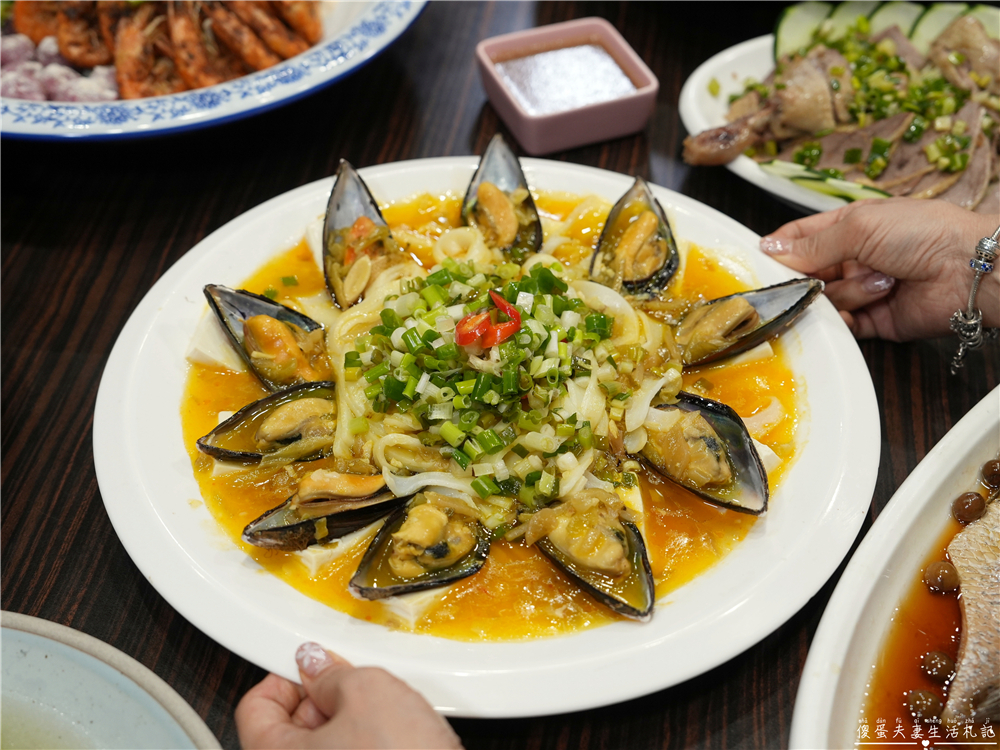 【苗栗後龍美食】『范頭家新港宴會廳』高鐵苗栗站旁超人氣客家餐廳！後龍一日遊必吃美食推薦！ @傻蛋夫妻生活札記