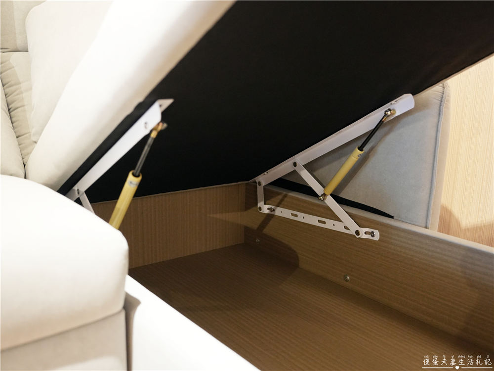 【台中西屯】『半日眠RÊVEs』小坪數空間救星!兼具美感與機能的沙發床專賣店~超質感MIT沙發線下體驗館! @傻蛋夫妻生活札記 【台中西屯】『半日眠RÊVEs』小坪數空間救星!兼具美感與機能的沙發床專賣店~超質感MIT沙發線下體驗館! @傻蛋夫妻生活札記
