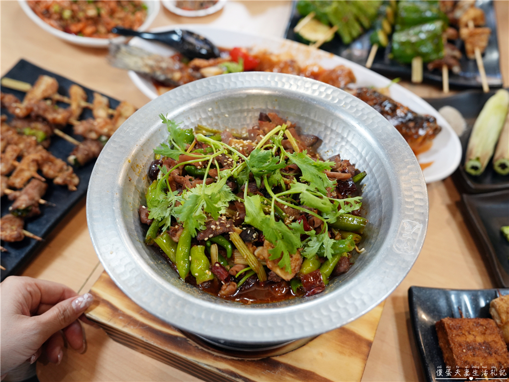【苗栗竹南美食】『烤滿氛』熱炒、串烤一次滿足！下班聚餐宵夜新選擇！ @傻蛋夫妻生活札記