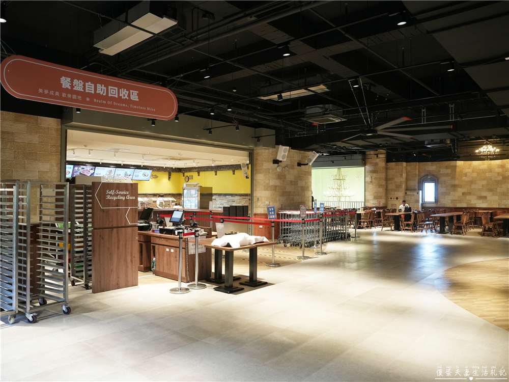 【嘉義大林景點】『歐樂沃築夢城堡 OTHERWORLD』台版迪士尼！夢幻童話城堡、湖畔美景、歐風小鎮超好拍！ @傻蛋夫妻生活札記