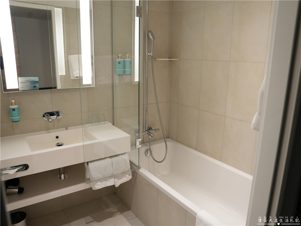 【奧地利維也納住宿】『維也納中央車站諾富特酒店 / Novotel Wien Hauptbahnhof』中央車站正對面！四星級住宿推薦，交通便利、高CP值自由行首選！ @傻蛋夫妻生活札記