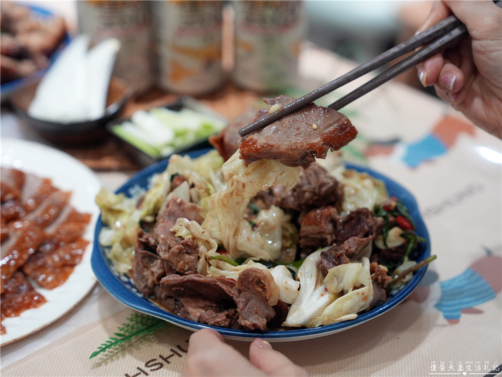 【桃園平鎮美食】『鼎泰香台式烤鴨』份量十足一鴨二吃!鮮嫩多汁的平鎮超人氣烤鴨! @傻蛋夫妻生活札記 【桃園平鎮美食】『鼎泰香台式烤鴨』份量十足一鴨二吃!鮮嫩多汁的平鎮超人氣烤鴨! @傻蛋夫妻生活札記