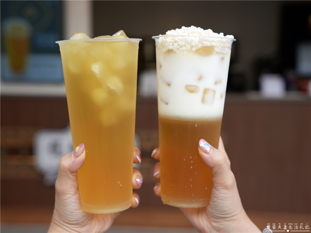 【苗栗頭份美食】『穩飲茶府-頭份尚順府』Threads上爆紅冰磚茶飲！無咖啡因蕎麥系列閃亮登場！ @傻蛋夫妻生活札記