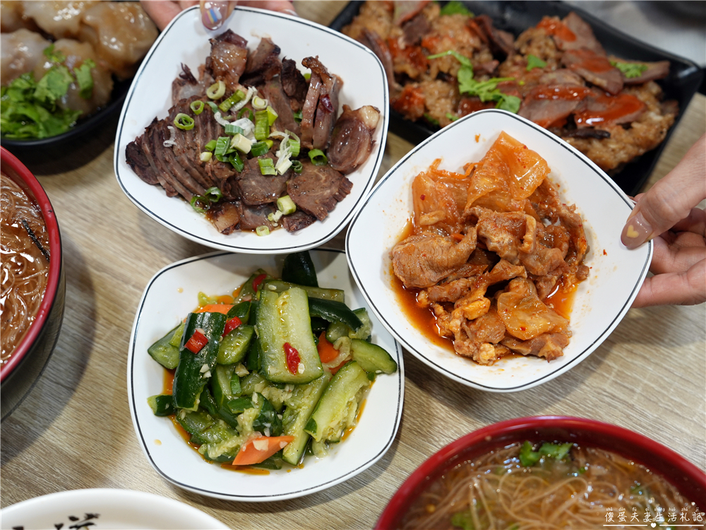 【苗栗頭份美食】『戀上麵線』不只有麵線!肉圓、油飯、鍋燒通通吃得到,豐盛的在地日常小吃! @傻蛋夫妻生活札記 【苗栗頭份美食】『戀上麵線』不只有麵線!肉圓、油飯、鍋燒通通吃得到,豐盛的在地日常小吃! @傻蛋夫妻生活札記