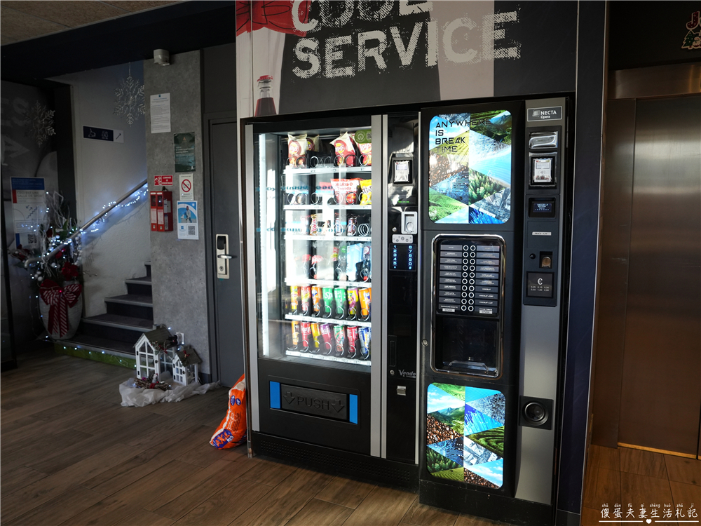 【法國史特拉斯堡住宿】『史特拉斯堡中央車站宜必思快捷酒店 / ibis budget Strasbourg Centre Gare』史特拉斯堡中央車站正對面！交通超方便的三人房住宿開箱~~ @傻蛋夫妻生活札記