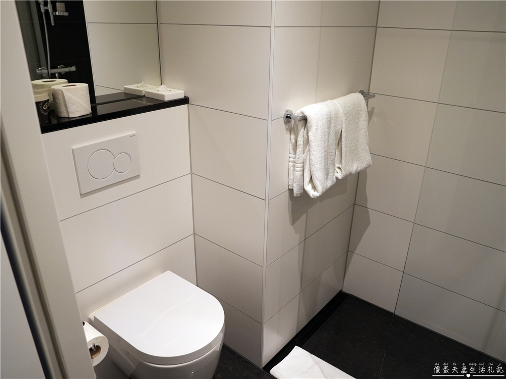 【奧地利因斯布魯克住宿】『Motel One Innsbruck』坐擁阿爾卑斯山景!因斯布魯克車站旁高質感精品旅店~ @傻蛋夫妻生活札記 【奧地利因斯布魯克住宿】『Motel One Innsbruck』坐擁阿爾卑斯山景!因斯布魯克車站旁高質感精品旅店~ @傻蛋夫妻生活札記