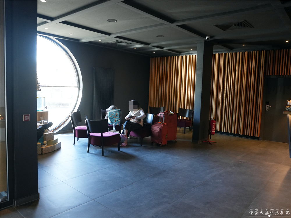【德國加爾米施-帕滕基興住宿】『肯尼格索夫酒店 / Hotel K&ouml;nigshof』GP小鎮火車站旁！房間寬敞還附早餐喔~~ @傻蛋夫妻生活札記