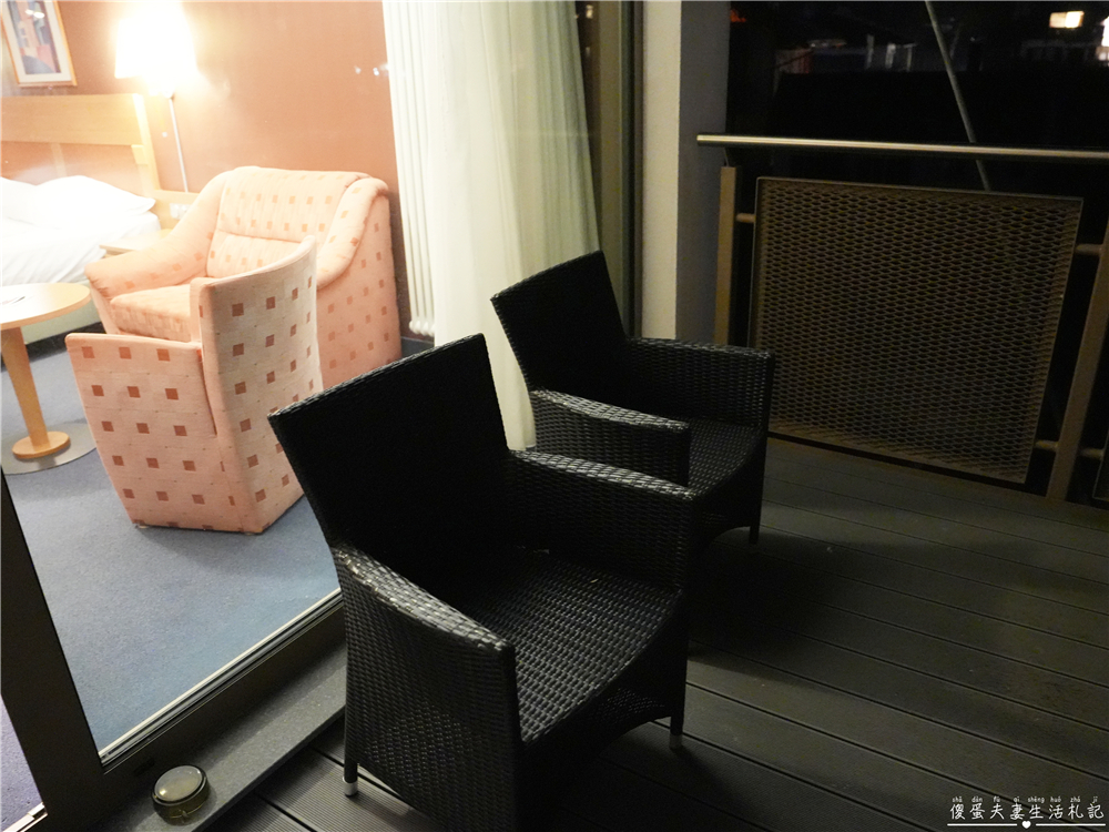 【德國加爾米施-帕滕基興住宿】『肯尼格索夫酒店 / Hotel K&ouml;nigshof』GP小鎮火車站旁！房間寬敞還附早餐喔~~ @傻蛋夫妻生活札記