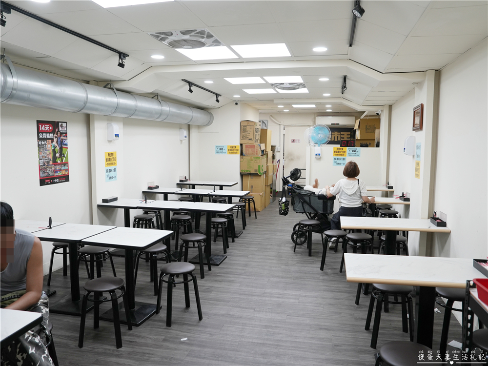 【台中北區美食】『夜市王玉里臭豆腐-一中店』一中街巷子內美食！來自花蓮的超人氣臭豆腐！ @傻蛋夫妻生活札記