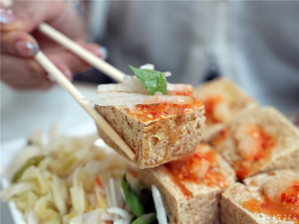 【台中北區美食】『夜市王玉里臭豆腐-一中店』一中街巷子內美食！來自花蓮的超人氣臭豆腐！ @傻蛋夫妻生活札記