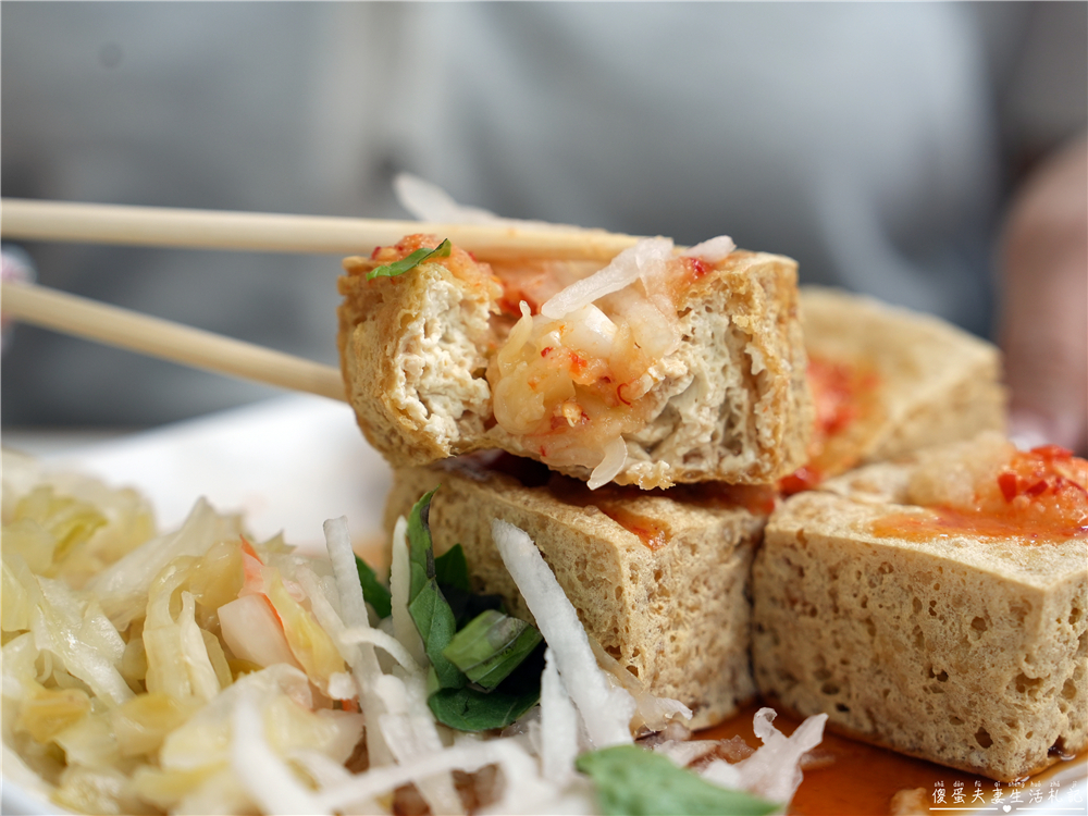 【台中北區美食】『夜市王玉里臭豆腐-一中店』一中街巷子內美食！來自花蓮的超人氣臭豆腐！ @傻蛋夫妻生活札記
