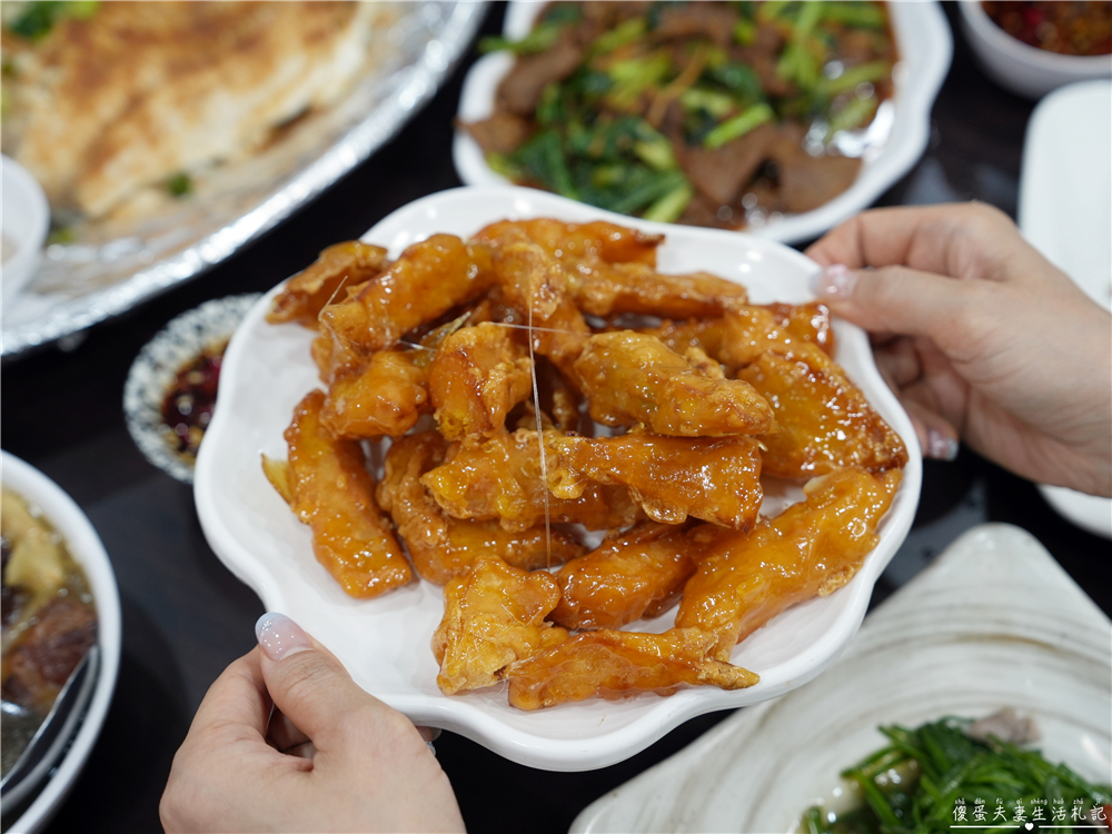 【苗栗頭份美食】『青記熱炒店』頭份聚餐好選擇！滿桌熱炒、包廂一次滿足~ @傻蛋夫妻生活札記