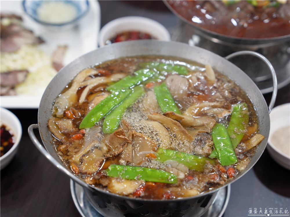 【苗栗頭份美食】『青記熱炒店』頭份聚餐好選擇！滿桌熱炒、包廂一次滿足~ @傻蛋夫妻生活札記