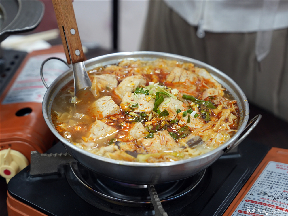 【苗栗頭份美食】『青記熱炒店』頭份聚餐好選擇！滿桌熱炒、包廂一次滿足~ @傻蛋夫妻生活札記