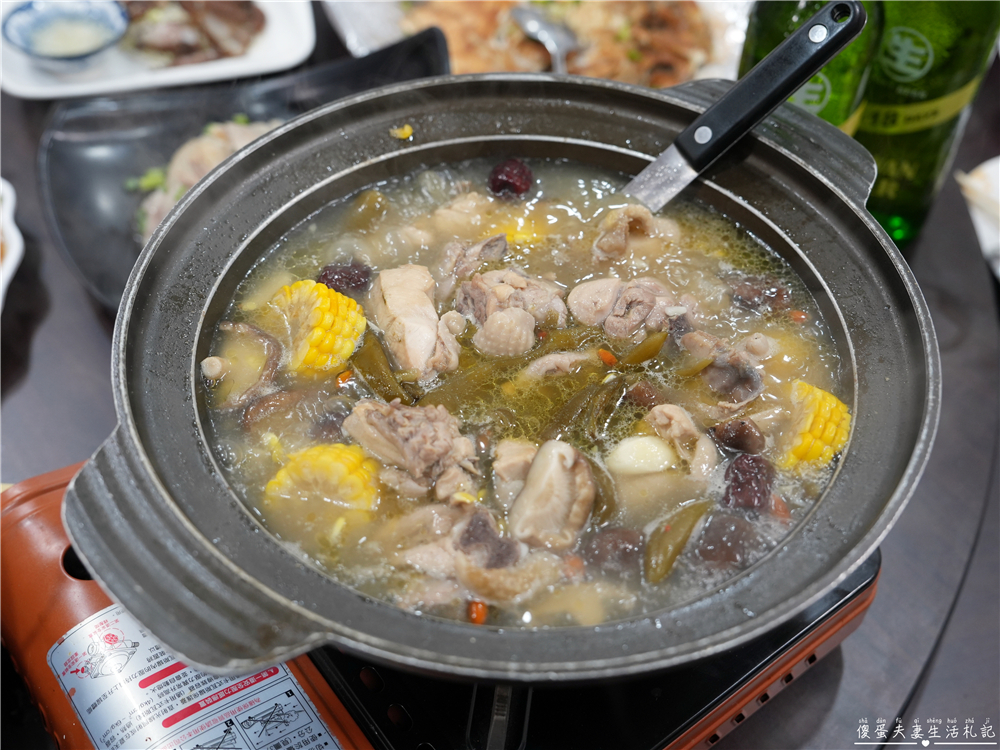 【苗栗頭份美食】『青記熱炒店』頭份聚餐好選擇！滿桌熱炒、包廂一次滿足~ @傻蛋夫妻生活札記