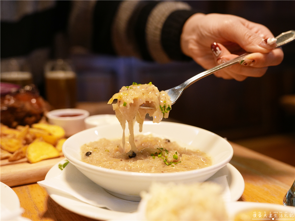 【奧地利維也納美食】『薩爾姆釀造啤酒餐廳 / Salm Br&auml;u』美景宮旁人氣名店！豬肋排、豬排配自釀啤酒超過癮~ @傻蛋夫妻生活札記