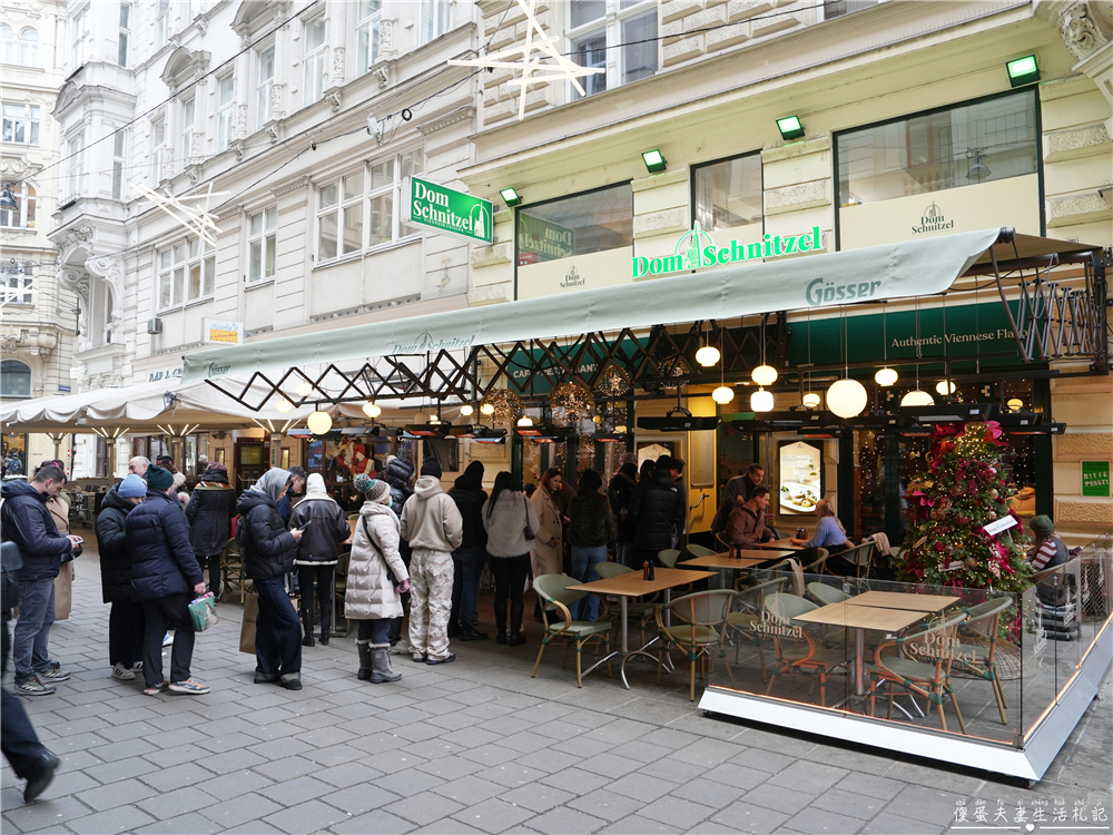 【奧地利維也納美食】『Dom Schnitzel』維也納高人氣炸排店！炸排、沙河蛋糕、皇帝煎餅都是招牌~ @傻蛋夫妻生活札記