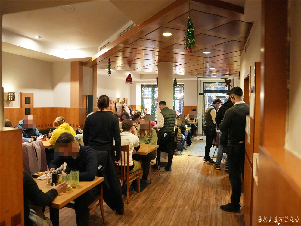【奧地利維也納美食】『Dom Schnitzel』維也納高人氣炸排店！炸排、沙河蛋糕、皇帝煎餅都是招牌~ @傻蛋夫妻生活札記