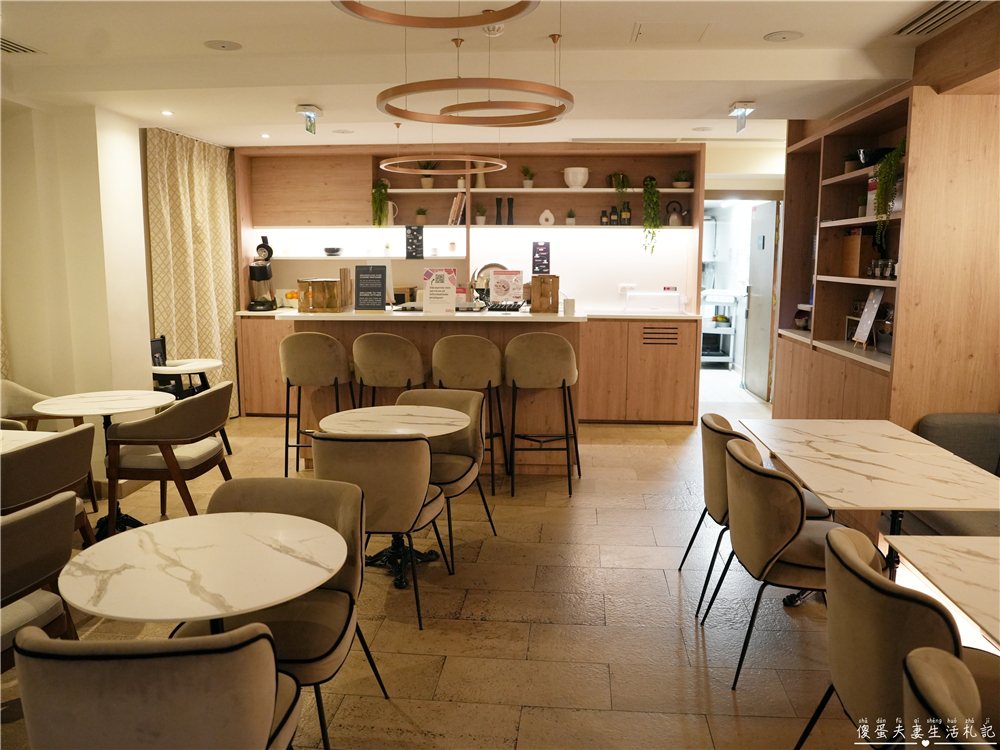 【法國巴黎住宿】『巴黎歌劇院阿德吉奧公寓酒店 / Aparthotel Adagio Paris Op&eacute;ra』歌劇院旁高CP值公寓式飯店！逛街方便、房間寬敞還有簡易廚房及浴缸~ @傻蛋夫妻生活札記
