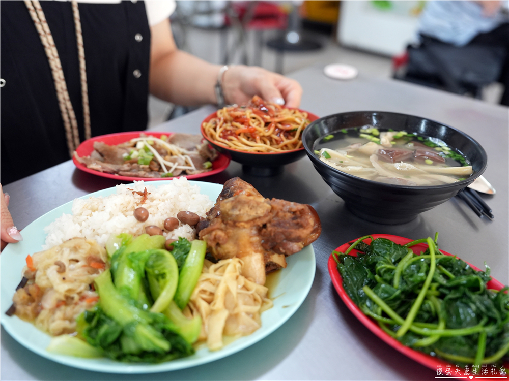 【台中北屯美食】『太原小吃』傳統小吃一網打盡!太原火車站旁的傳統台式小吃! @傻蛋夫妻生活札記 【台中北屯美食】『太原小吃』傳統小吃一網打盡!太原火車站旁的傳統台式小吃! @傻蛋夫妻生活札記