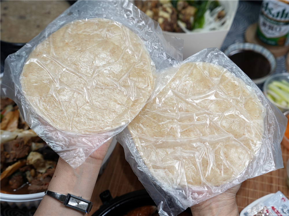 【台中太平美食】『鴨大哥港式脆皮烤鴨-太平育賢店』港式脆皮烤鴨一鴨三吃！鹹酥鴨、炒鴨架、片鴨一次滿足~~ @傻蛋夫妻生活札記