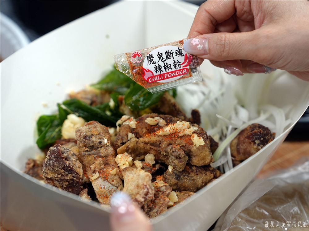 【台中太平美食】『鴨大哥港式脆皮烤鴨-太平育賢店』港式脆皮烤鴨一鴨三吃！鹹酥鴨、炒鴨架、片鴨一次滿足~~ @傻蛋夫妻生活札記