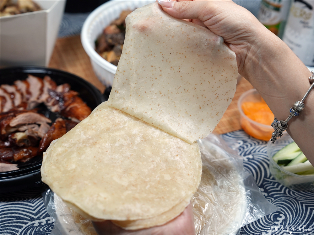 【台中太平美食】『鴨大哥港式脆皮烤鴨-太平育賢店』港式脆皮烤鴨一鴨三吃！鹹酥鴨、炒鴨架、片鴨一次滿足~~ @傻蛋夫妻生活札記