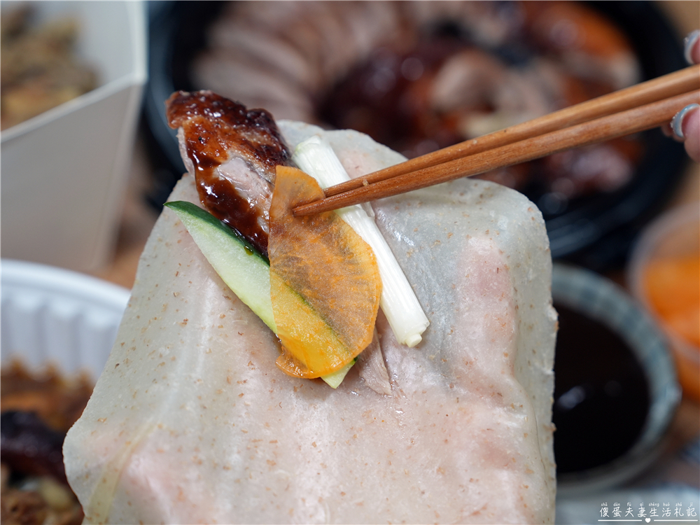 【台中太平美食】『鴨大哥港式脆皮烤鴨-太平育賢店』港式脆皮烤鴨一鴨三吃！鹹酥鴨、炒鴨架、片鴨一次滿足~~ @傻蛋夫妻生活札記