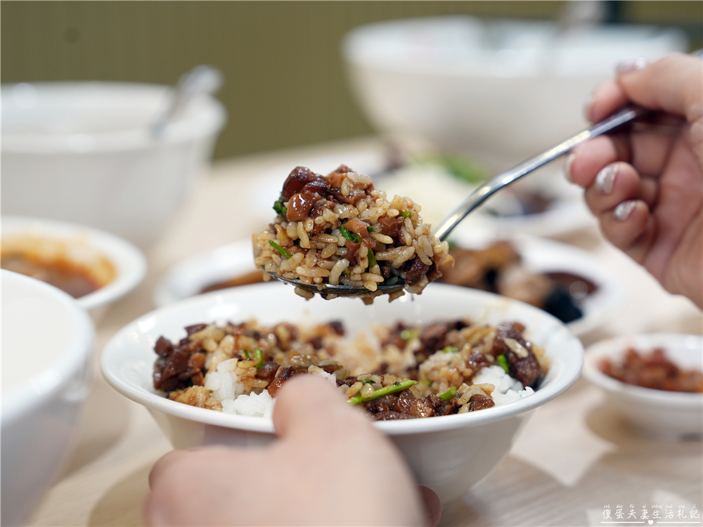 【苗栗市美食】『蔣好的味道 台式經典粥｜麵舖-苗栗府前店』文青風台式小吃！粥品、麵食、滷味一次吃~~ @傻蛋夫妻生活札記
