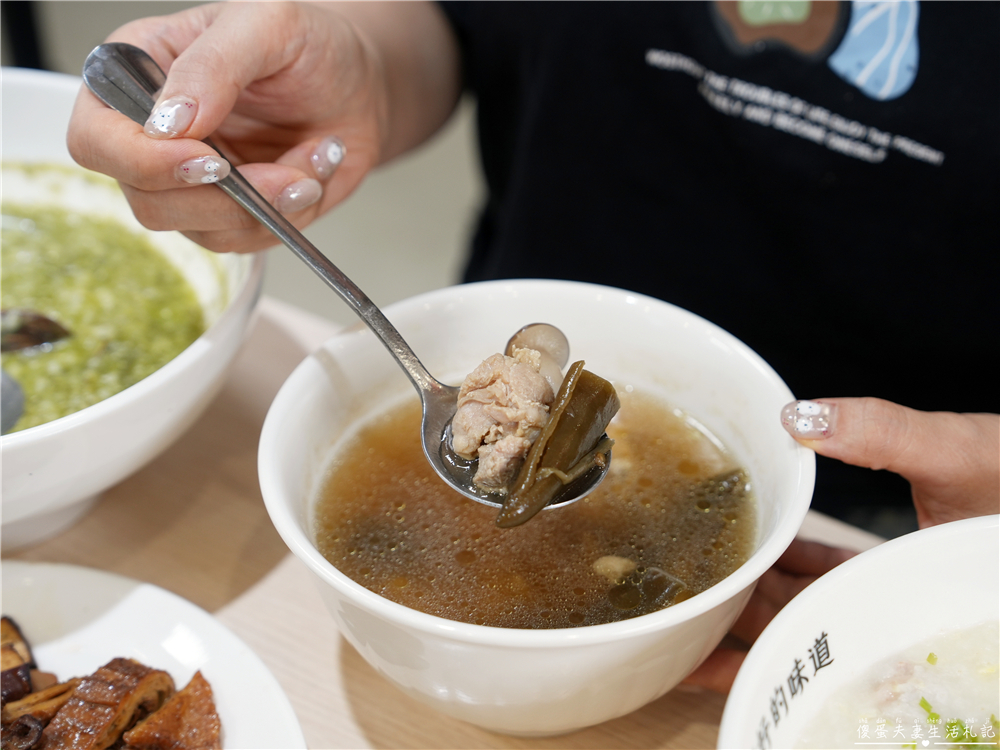 【苗栗市美食】『蔣好的味道 台式經典粥｜麵舖-苗栗府前店』文青風台式小吃！粥品、麵食、滷味一次吃~~ @傻蛋夫妻生活札記