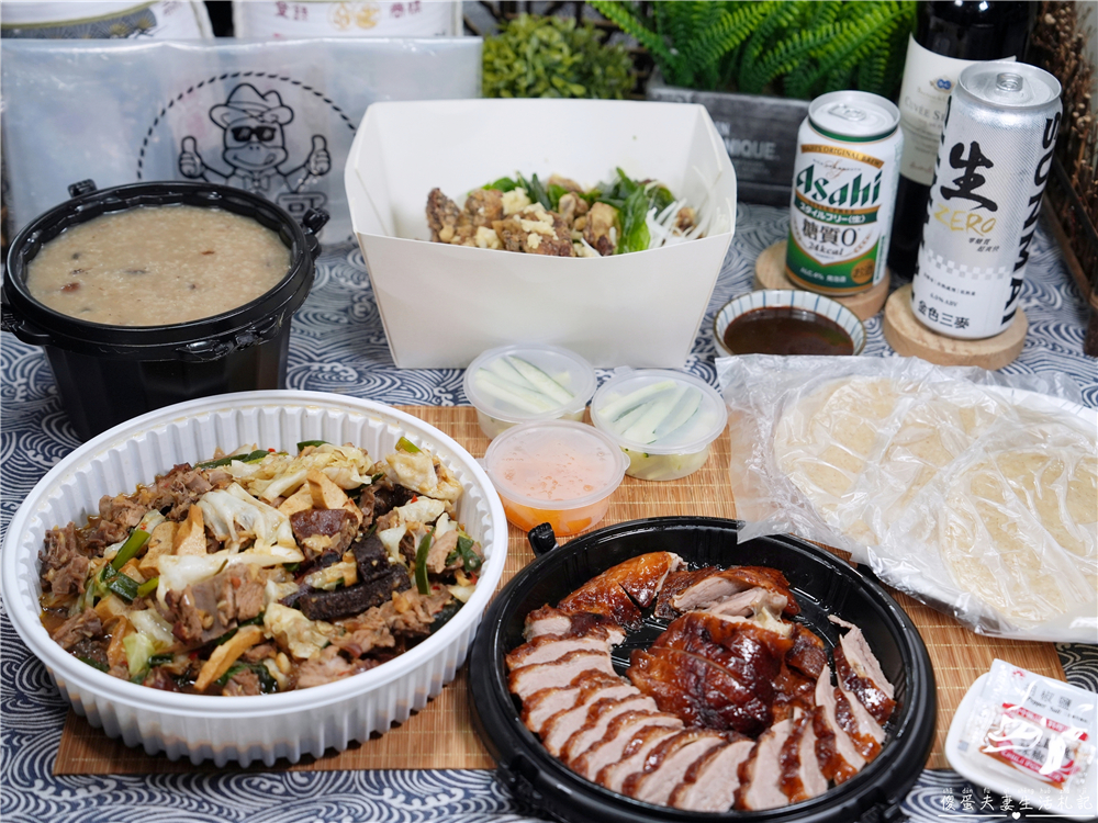 【台中太平美食】『鴨大哥港式脆皮烤鴨-太平育賢店』港式脆皮烤鴨一鴨三吃！鹹酥鴨、炒鴨架、片鴨一次滿足~~ @傻蛋夫妻生活札記