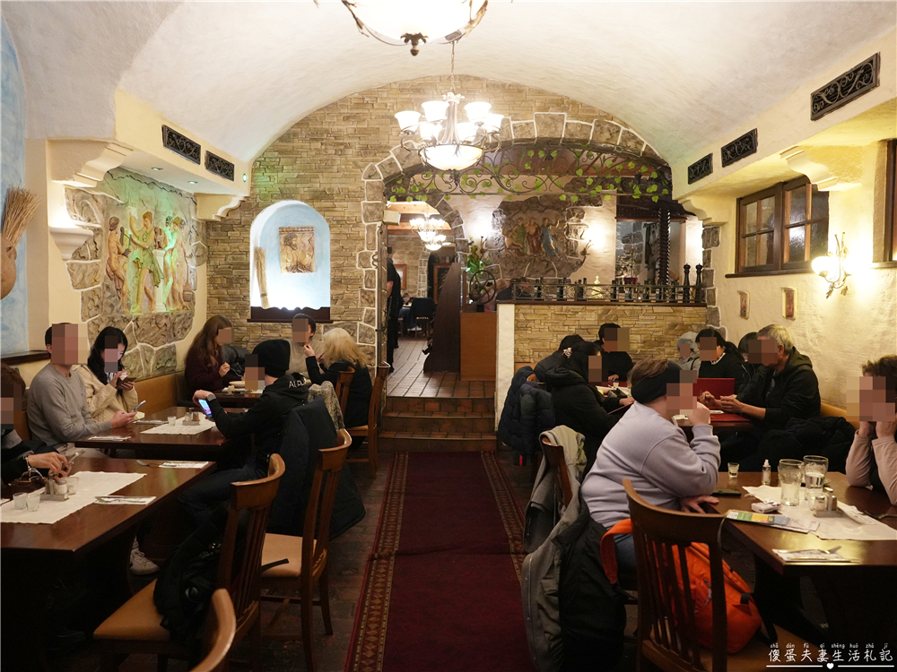 【奧地利薩爾茲堡美食】『Restaurant IRODION』烤肉、海鮮一次滿足!超人氣希臘料理餐廳~~ @傻蛋夫妻生活札記 【奧地利薩爾茲堡美食】『Restaurant IRODION』烤肉、海鮮一次滿足!超人氣希臘料理餐廳~~ @傻蛋夫妻生活札記