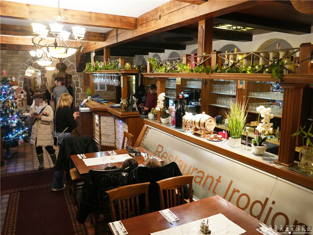 【奧地利薩爾茲堡美食】『Restaurant IRODION』烤肉、海鮮一次滿足！超人氣希臘料理餐廳~~ @傻蛋夫妻生活札記