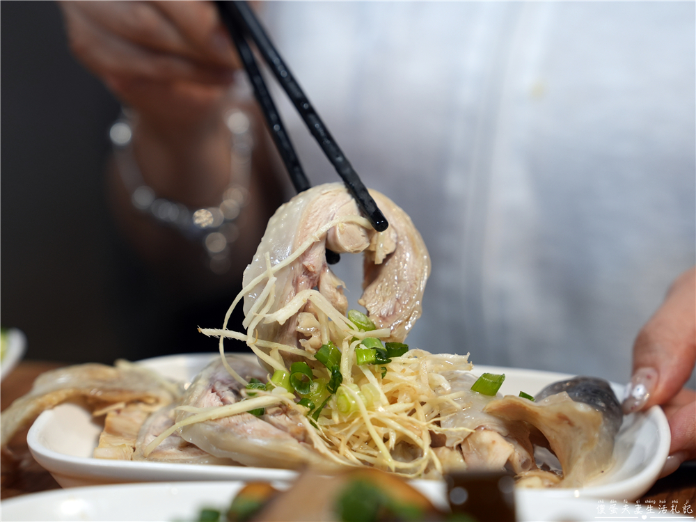 【苗栗頭份美食】『麵容餃好-頭份店』超美文青老宅風小吃！國宴客家乾板條、嫩煎古早味排骨湯麵、古早味肉燥飯通通都是招牌~ @傻蛋夫妻生活札記