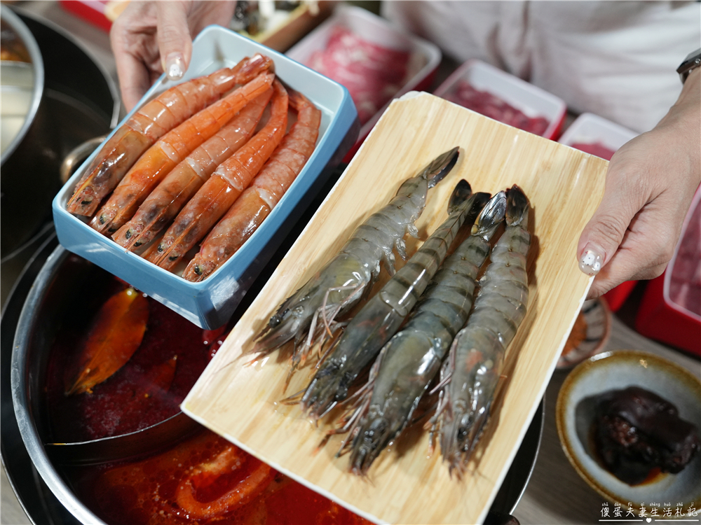 【桃園中壢美食】『大漠紅頂級蒙古鍋-中壢店』講究不將就！吃到飽也能有高品質！中壢超夯火鍋吃到飽~~ @傻蛋夫妻生活札記