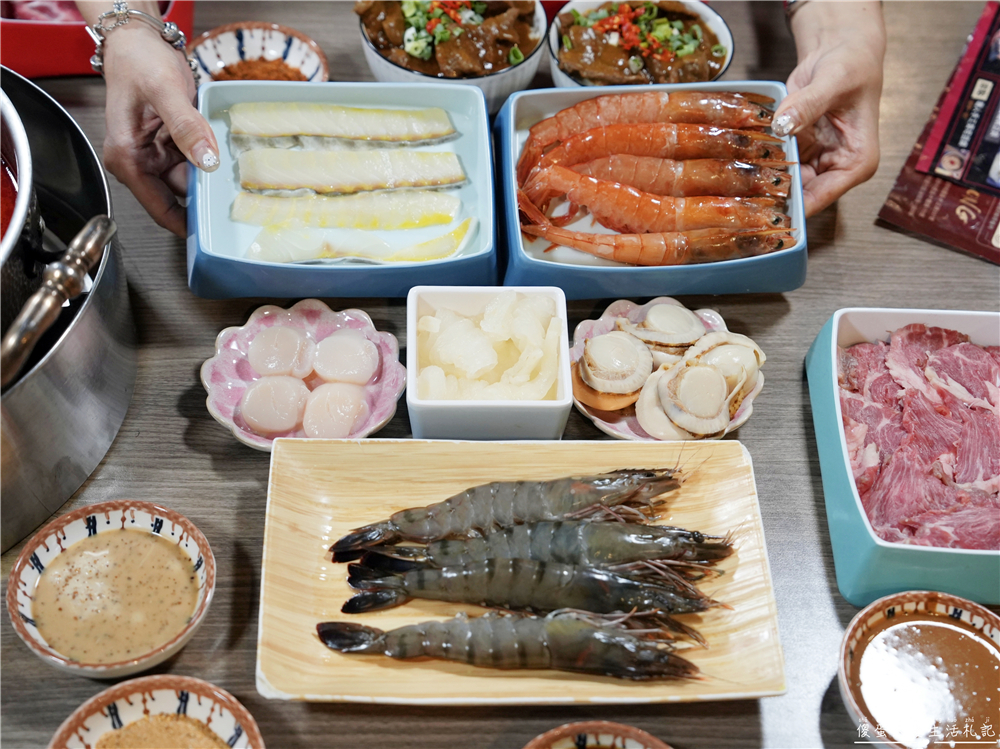 【桃園中壢美食】『大漠紅頂級蒙古鍋-中壢店』講究不將就！吃到飽也能有高品質！中壢超夯火鍋吃到飽~~ @傻蛋夫妻生活札記