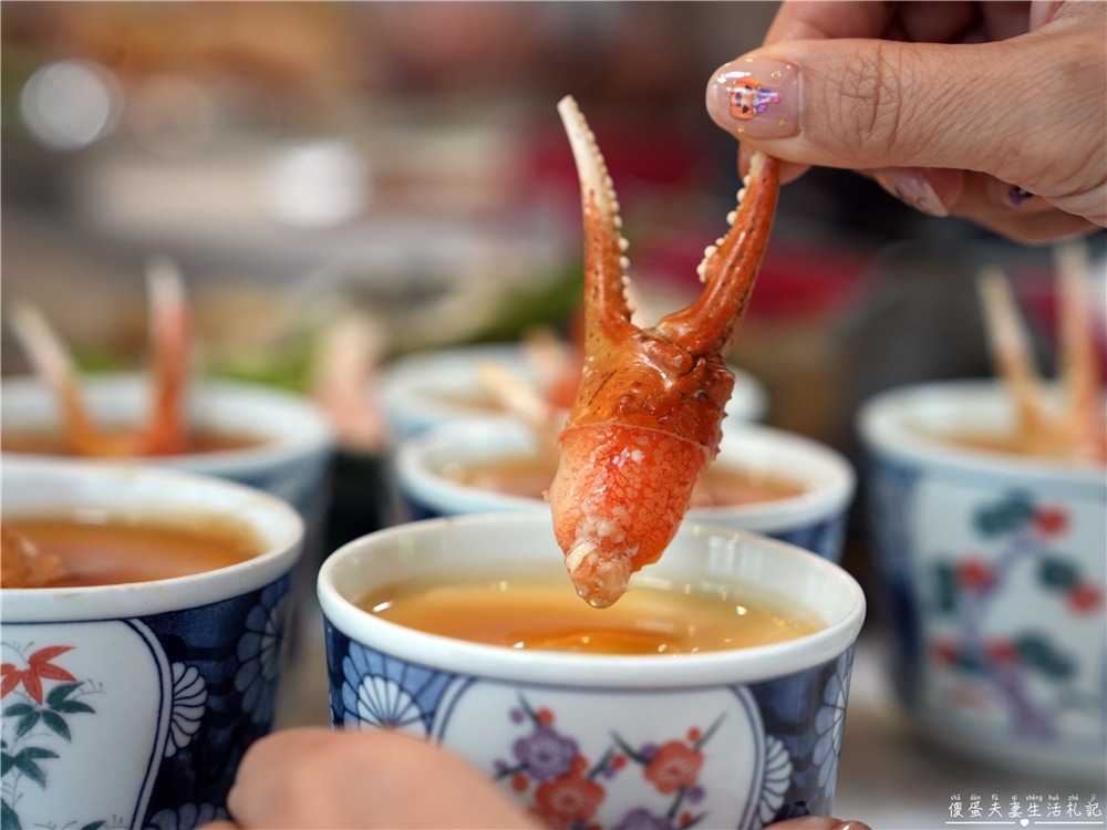 【苗栗頭份美食】『千八料亭日本料理』庭園裡的日式饗宴！黑鮪魚、帝王蟹氣勢上桌！2027年外帶年菜同步開跑！ @傻蛋夫妻生活札記