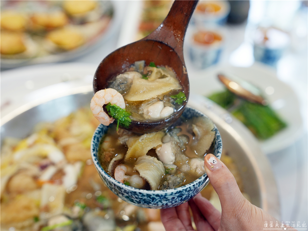 【苗栗頭份美食】『千八料亭日本料理』庭園裡的日式饗宴！黑鮪魚、帝王蟹氣勢上桌！2027年外帶年菜同步開跑！ @傻蛋夫妻生活札記