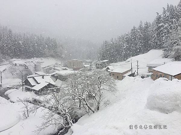 【日本山形。景點】『銀山溫泉』在雪季裡來追尋大正浪漫還有神隱少女的湯屋原型！ @傻蛋夫妻生活札記